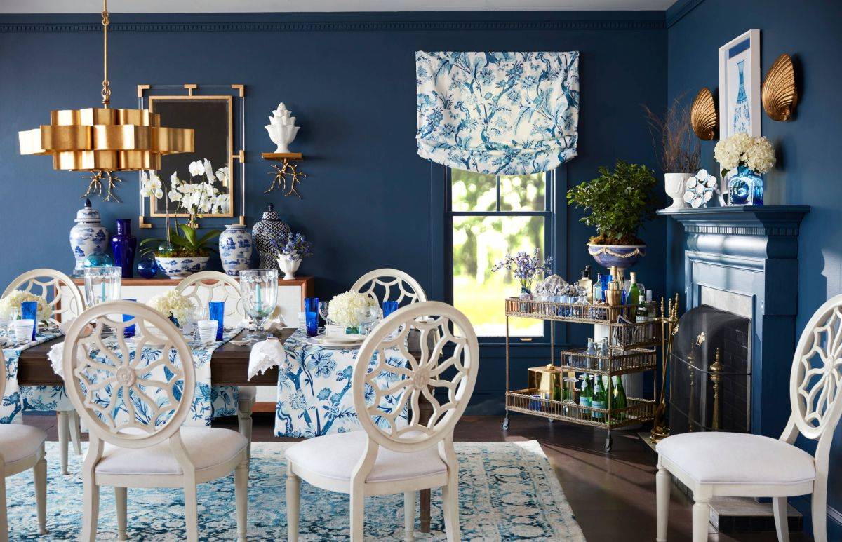 Lovely Eating Rooms in Blue and White Excellent for Internet hosting